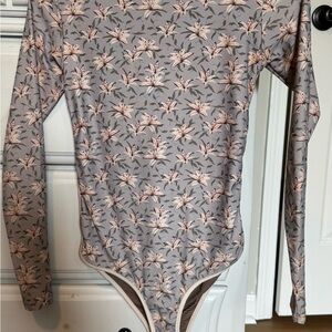 Acacia longsleeve rashguard size small